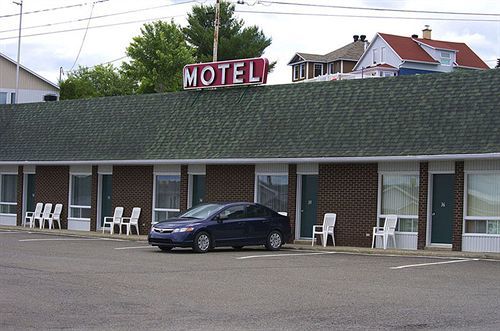 Motel Royal Cabano Exterior foto